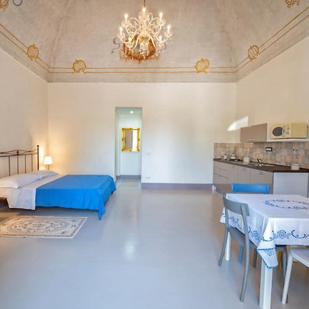 La Poetica In Villa Eldorado โปรชิดา ภายนอก รูปภาพ