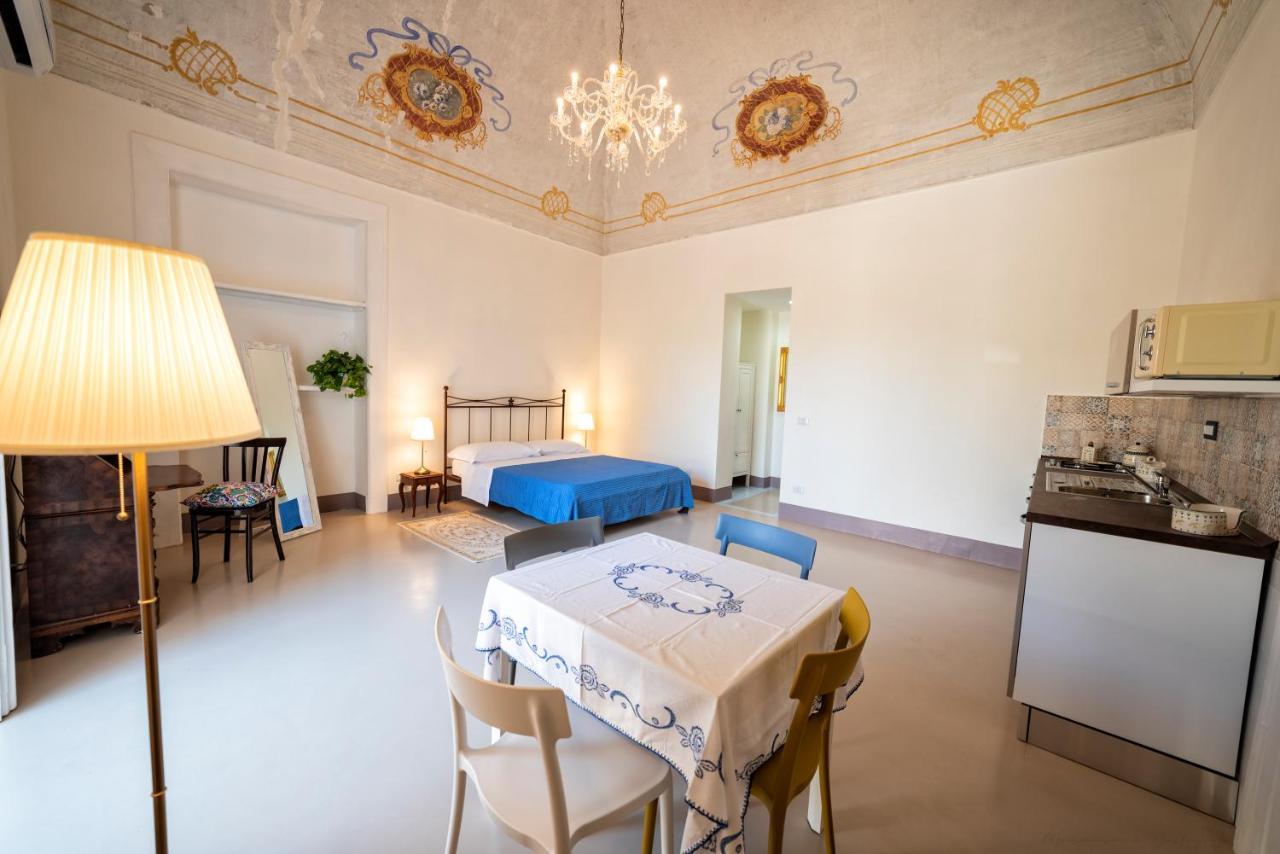 La Poetica In Villa Eldorado โปรชิดา ภายนอก รูปภาพ